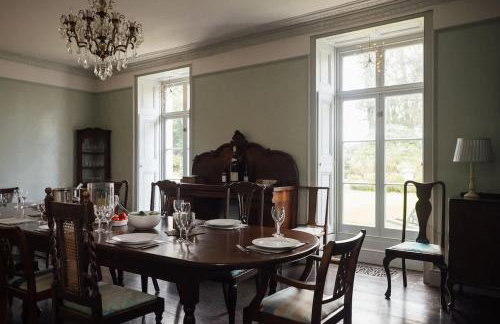 Elegant Pembrokeshire Country House - Sleeps 17 - Foto 3