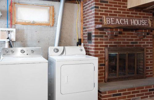 Salt and Cedar Steps to Beach - Foto 24