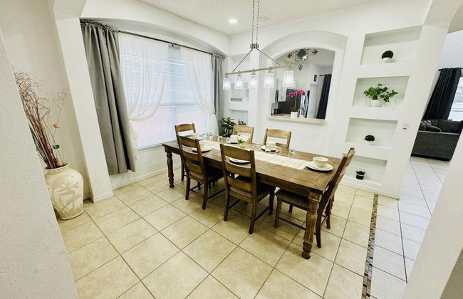 7/6.5 Beautiful Vacation Home With Private Pool, and Much More!! - Foto 39