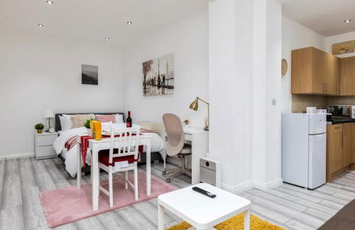 Deluxe studio Apartments - City Airport & Excel Ideal for Long stay - Foto 13