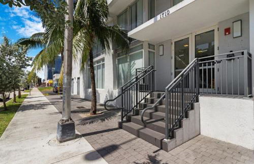 Roami at Grove 27 - Photo 14