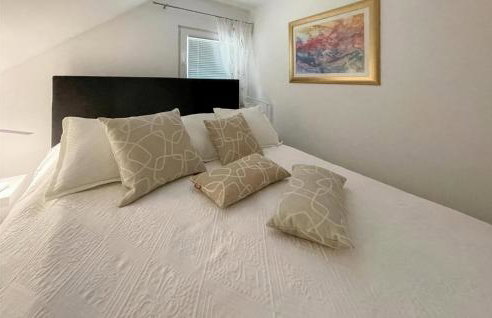 Cozy Home In Novi Marof With Sauna - Foto 44