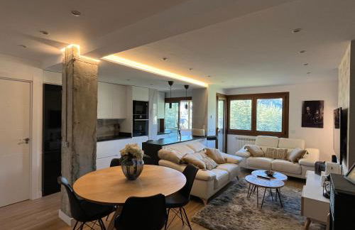 San Bernardo Apartamento de lujo con ascensor, Wifi y vistas a Collarada - Foto 1