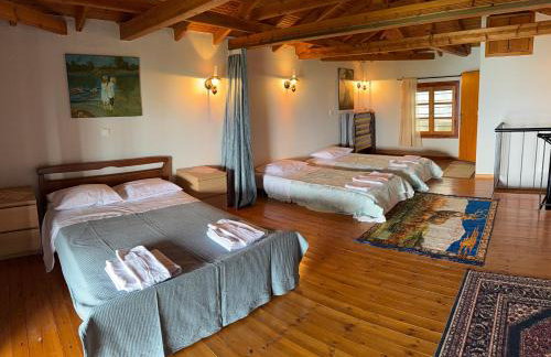 Wooden Harmony - Photo 2