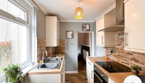 Perfect Booking 3 Bed Home in Abertillery - Foto 3