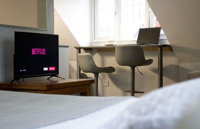 Straight Inn - Photo 13