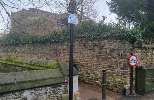 Beautiful Georgian cottage within a private walled garden - Foto 44