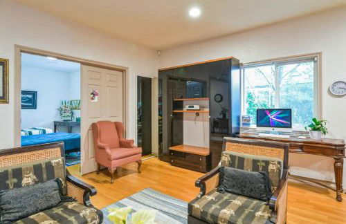 6 bedrooms, Walking distance to airport - Foto 29