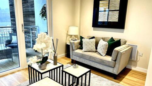 Exclusive Marina View Apartment Free Parking - Foto 2