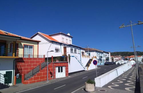 Val's Place - Photo 16