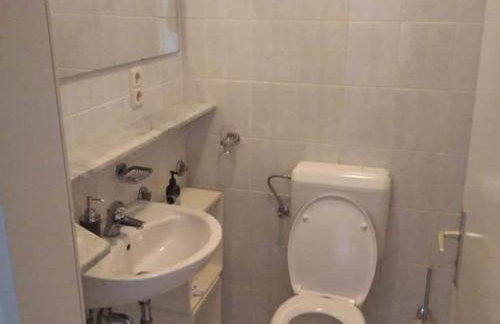 Holiday Home Dugo Selo M&A - Five Bedroom Holiday Home with Terrace - Foto 11