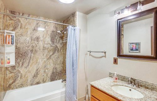 Near Downtown and Fishing Anchorage Escape! - Foto 19