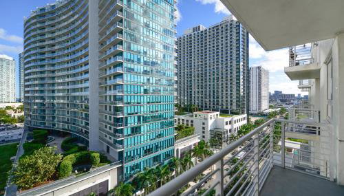 Relax Family Midtown - free parking & Great pool - Foto 5