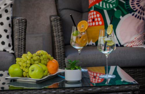 Niko's Charming Apartment with FREE parking - Foto 11