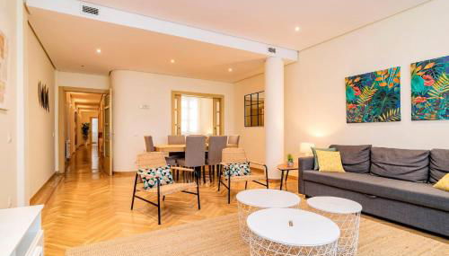 Velazquez Suites - Photo 4, Other