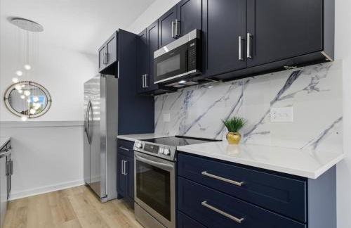 Expansive Deck, Private Dock, Boat Slip and Stunning Views - Foto 13