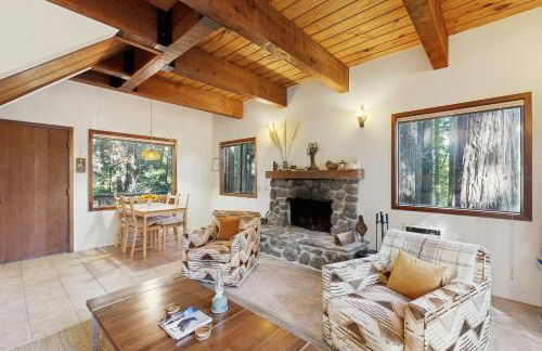 Deep Woods Hideaway - Foto 8