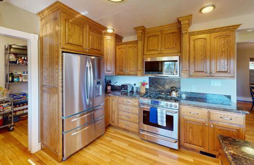 Tacit Shadow Resort Aviator Queen Suite, Gym, Coffee Bar, Hot-Tub, Free Laundry, Food Available - Foto 41