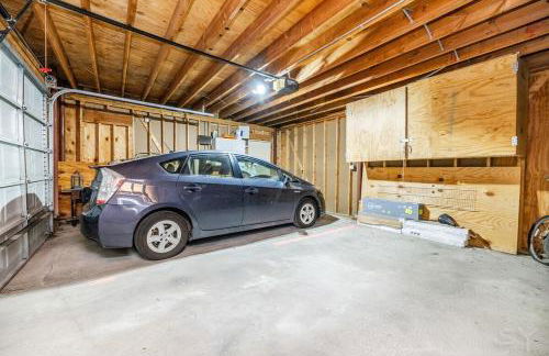 Spacious and Modern 3BD 2BA Home- Garage Parking! - Foto 17
