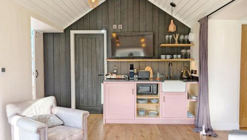 Flowering - Ashling Park - Photo 5