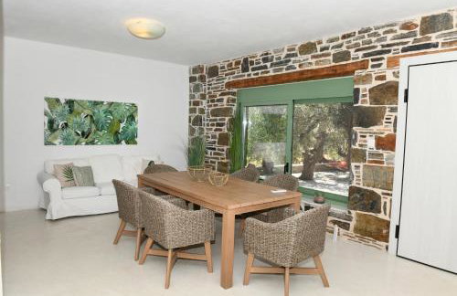 Sun Senses beach front villa with private beach - Photo 12