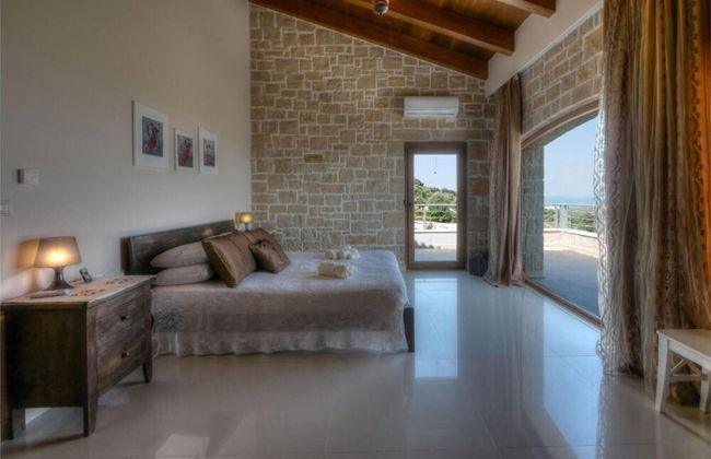 Amazing Villa Arios - Photo 9