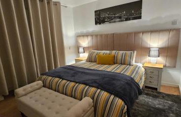 Glebe House - 2 Bedroom Luxury House that sleeps 6, with Free Private Parking, Easy Access to City Centre, and Near the Motorway - Photo 14