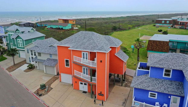 Beach Boardwalk, Pool Access & Ocean Views Coral Reef by Avantstay - Foto 3, Interior