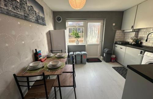 Indulgent Cozy 2 BR Home - Foto 7