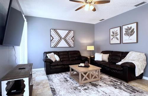 Lovely 4 Bed 3 Bath Pool Home with Spa-5330CVL home - Foto 5