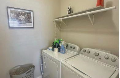 Modern Townhouse Retreat - Foto 13