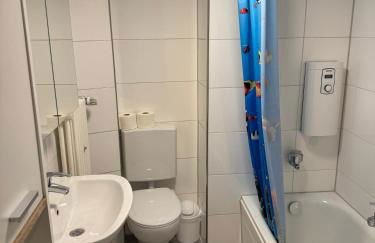 5-room apartment (120 sqm) with 2 bathrooms, 2 kitchens, bar area & balcony directly in the city centre - Foto 12