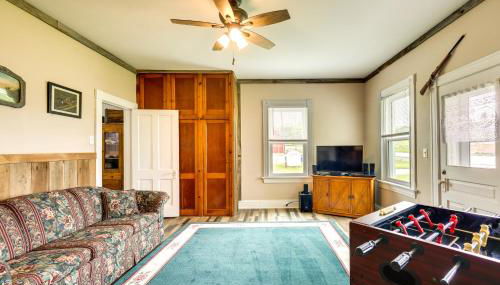 Peaceful Country Home in Serene Setting with Yard - Foto 5