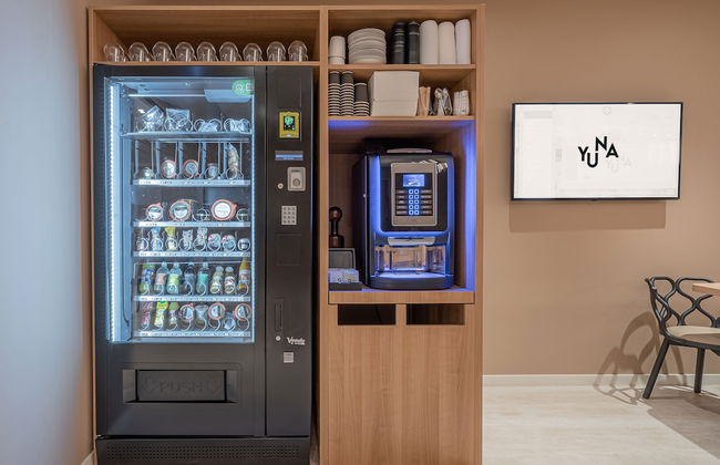 Yuna Porte Maillot - ApartHotel - Photo 6