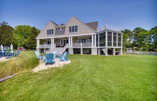 Bayfront White Stone Escape w/ Private Beach! - Photo 38