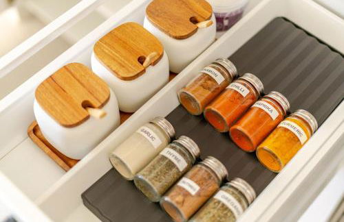 Modern Sea View Villa, Heated Pool,Rooftop Jacuzzi Outdoor Kitchen 12min faro Airport - Foto 24