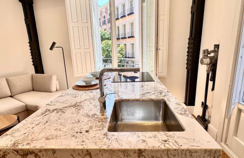 Stylish Plaza Mayor View Prime City Location - Foto 8