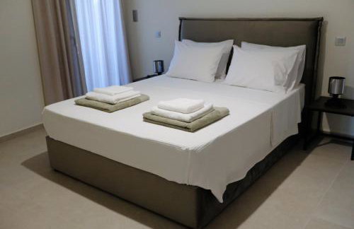 Poseidon 77B Luxury Residences - Photo 15