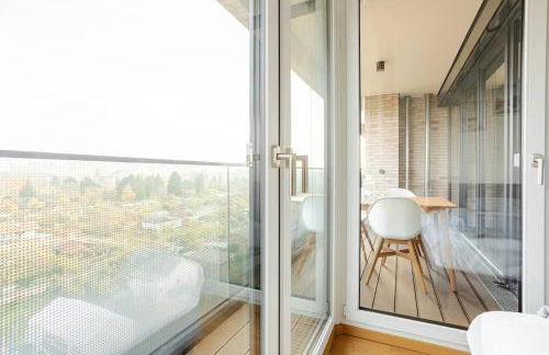 HJ 18 by ROCKCHAIR Apartments l SUPERHOST Status l Super Flat, 2 Bedrooms 2 Bathrooms Balcony Elevator welcomes you! - Foto 42