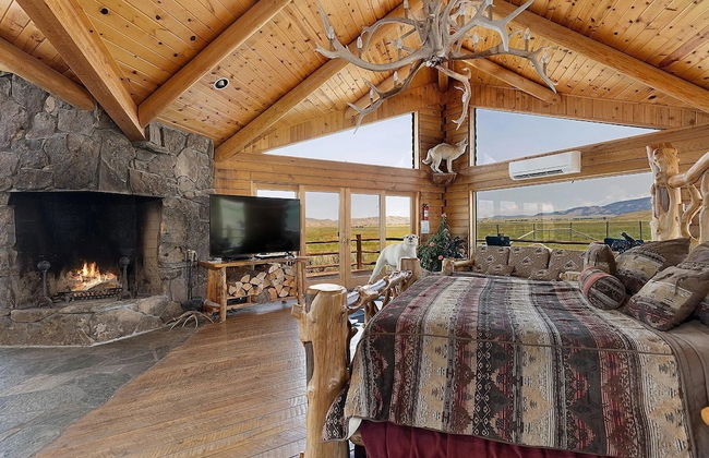 NEW! Elk Refuge Safari Chalet with Teton Views! - Foto 3