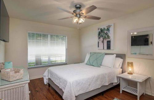 Fireside Hot Tub, King Bed Suite - Foto 30