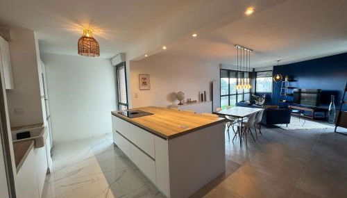 La Business class - Standing - Tramway - Parking - Foto 5, Other