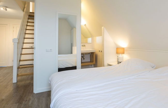 Luxury Villa With Sauna and Jacuzzi at the Lake - Foto 27