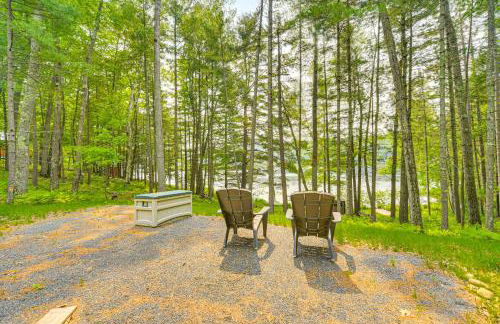 Four-Season Lake Cabin with Canoe and Paddle Boat! - Foto 26