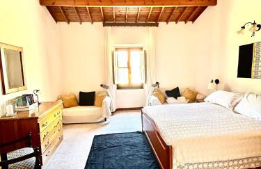 Casa Veronica - accogliente casa su due piani nel cuore del borgo - Foto 1