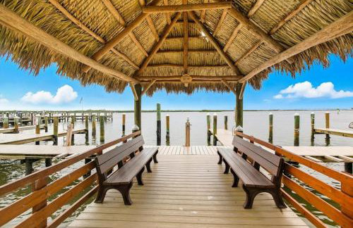 Retreat, Relax, & Repeat in Riverside - Foto 4