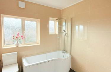 Luxury House in Ilford 21 minute Train journey from Central London - Foto 19