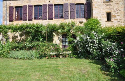 Séjour à deux au Château d'Autoire, studio de charme, tonnelle, vue vallée et village - Foto 17