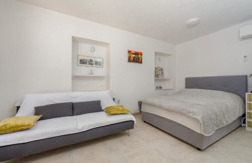 Apartment Varos with shared pool - Foto 39