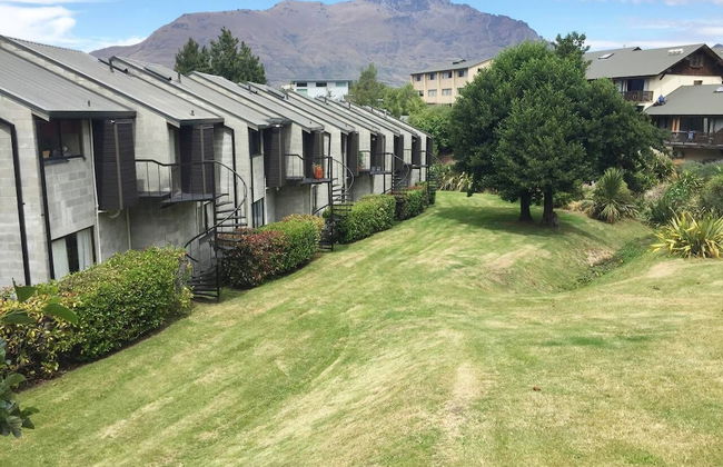 Spacious Lake View Alpine Townhouse Walk TO Town - Foto 32